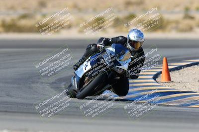 media/Jan-09-2022-SoCal Trackdays (Sun) [[2b1fec8404]]/Turn 11 (935am)/